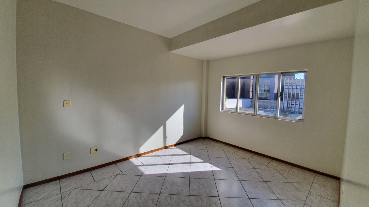 Apartamento para para aluguel no Bairro CENTRO em CASCAVEL: 