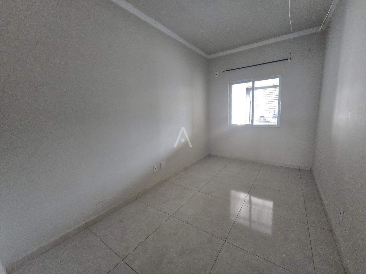 Casa Residencial para à venda no Bairro MONTREAL em CASCAVEL: 