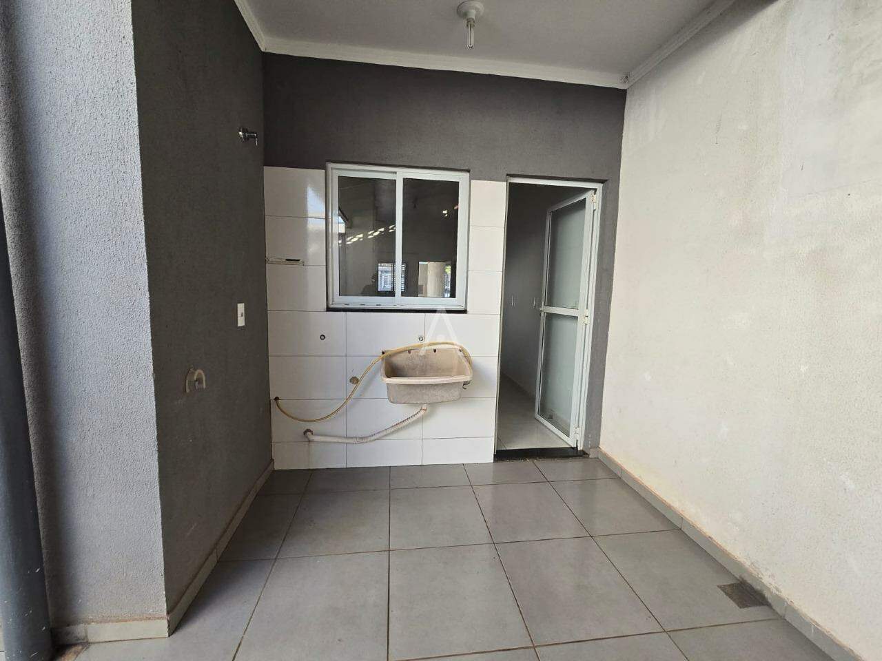 Casa Residencial para à venda no Bairro MONTREAL em CASCAVEL: 