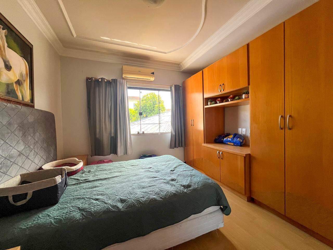 Sobrado para à venda no Bairro MARIA LUIZA em CASCAVEL: 