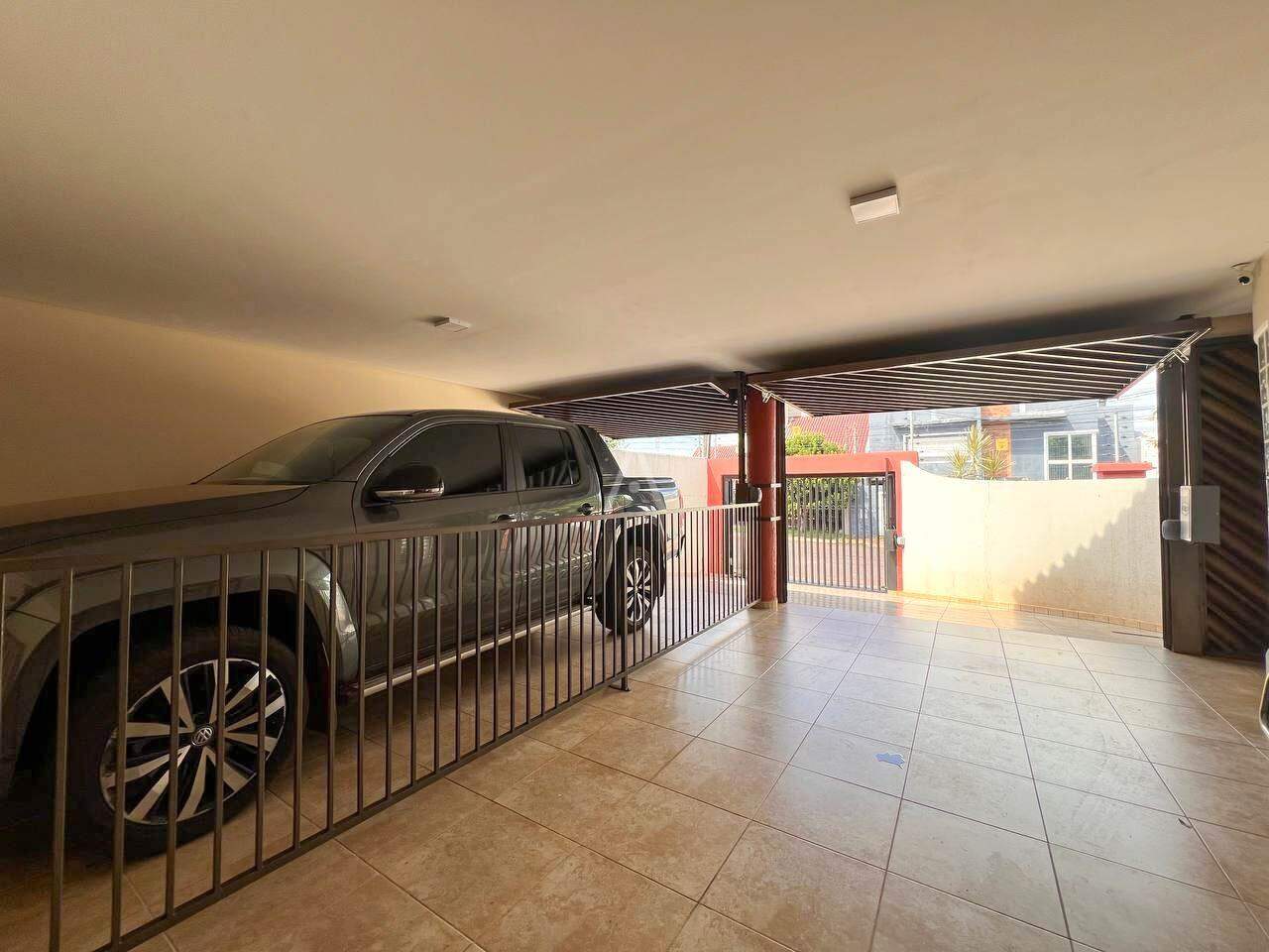 Sobrado para à venda no Bairro MARIA LUIZA em CASCAVEL: 