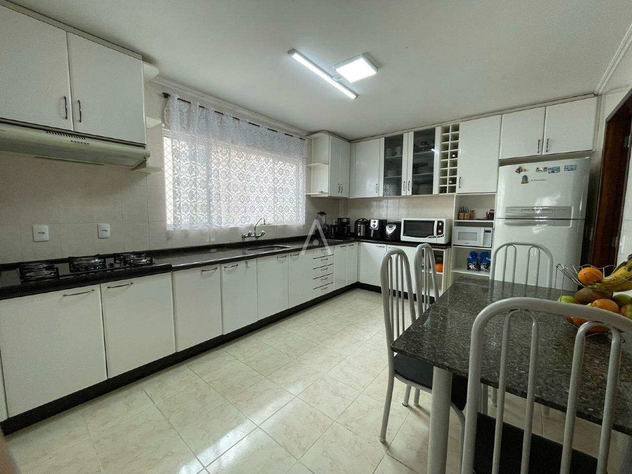 Apartamento para à venda no Bairro CENTRO em CASCAVEL: