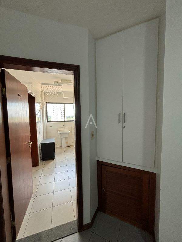Apartamento para à venda no Bairro CENTRO em CASCAVEL: