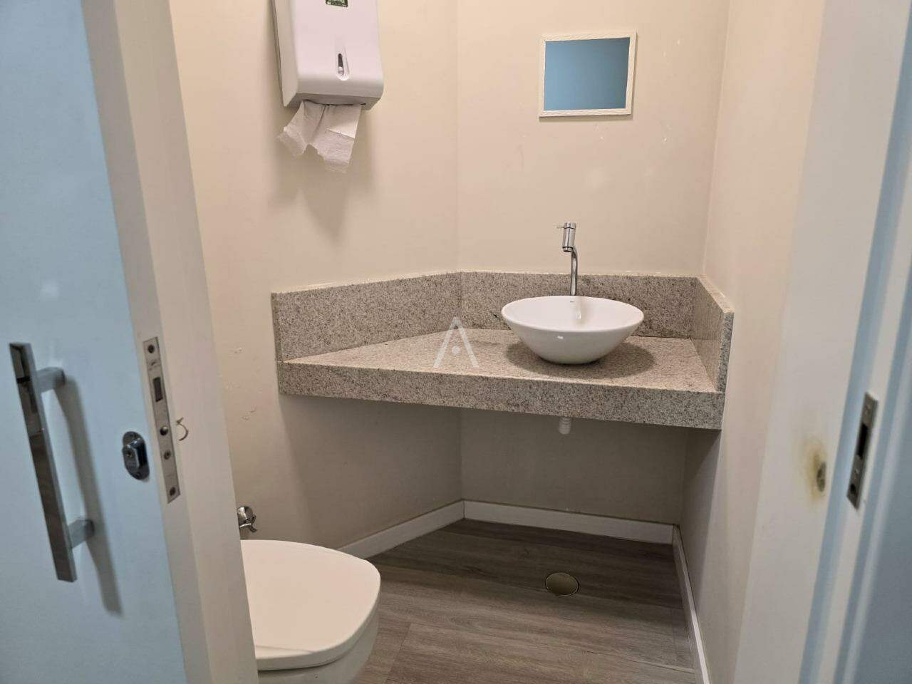 Sala Comercial para para aluguel no Bairro CENTRO em CASCAVEL: 