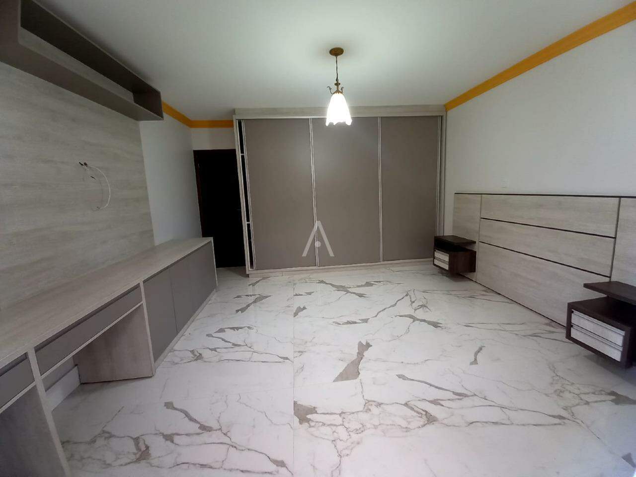 Casa Residencial para à venda no Bairro JARDIM LA SALLE em TOLEDO: