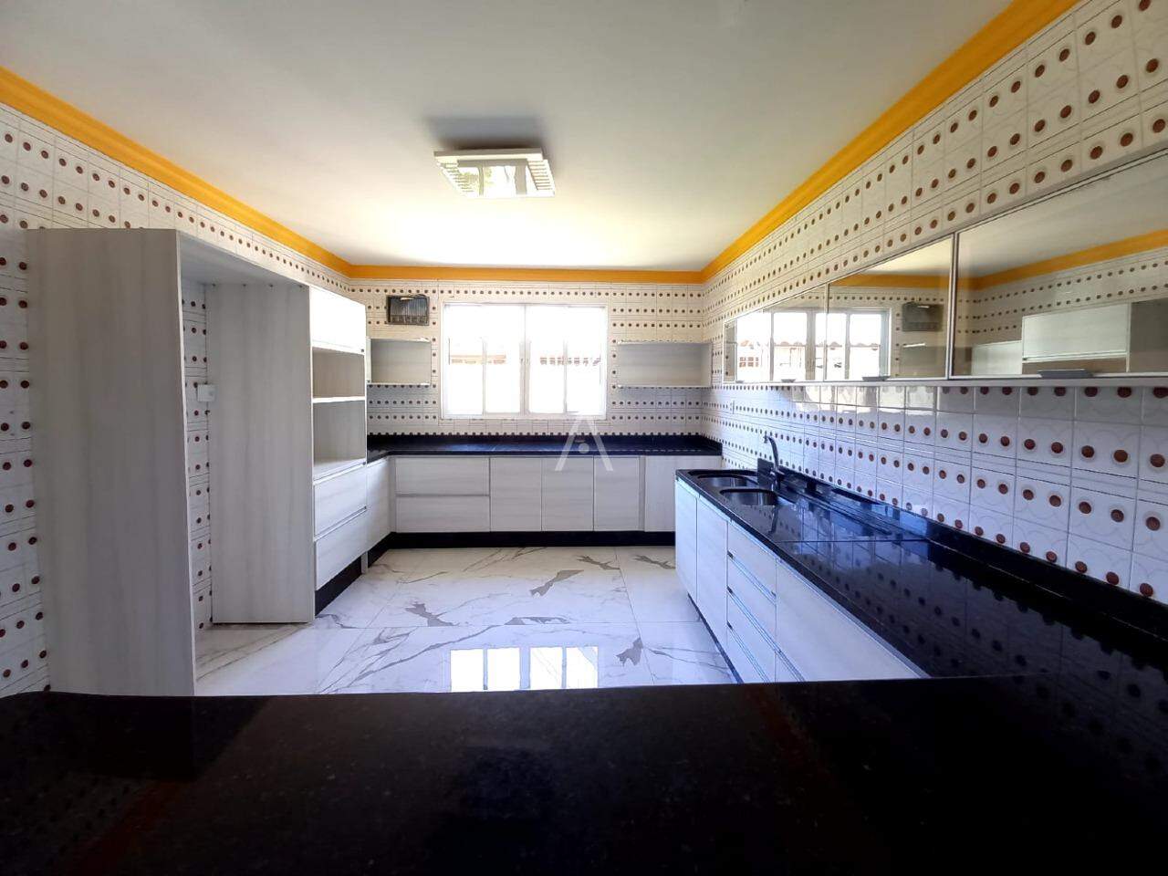 Casa Residencial para à venda no Bairro JARDIM LA SALLE em TOLEDO: