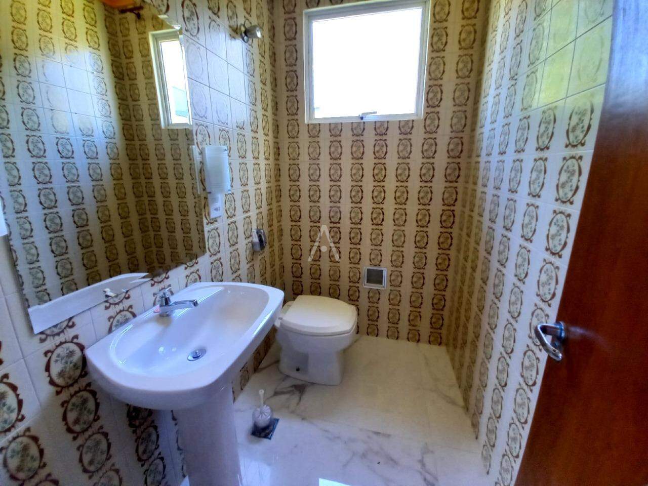 Casa Residencial para à venda no Bairro JARDIM LA SALLE em TOLEDO: