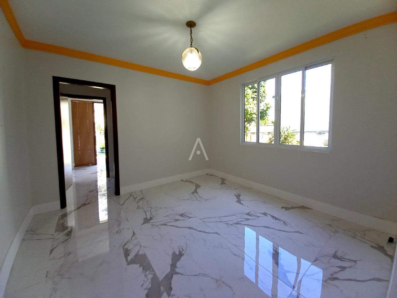 Casa Residencial para à venda no Bairro JARDIM LA SALLE em TOLEDO: