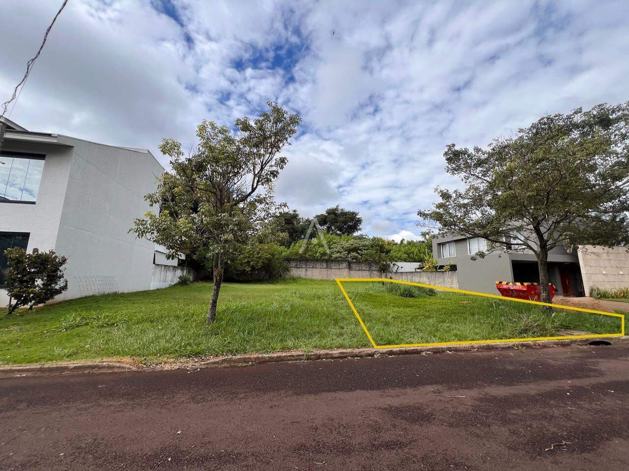 Terreno para à venda no Bairro ALTO ALEGRE em CASCAVEL: 