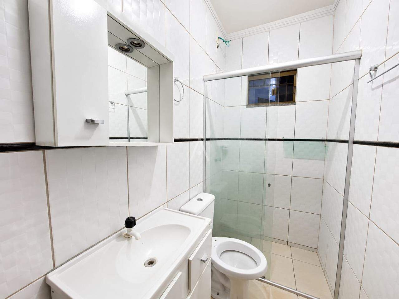 Casa Residencial para para aluguel no Bairro CANADA em CASCAVEL: 
