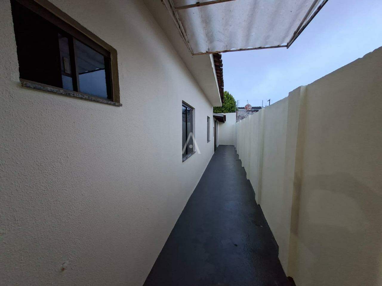 Casa Residencial para para aluguel no Bairro CANADA em CASCAVEL: 