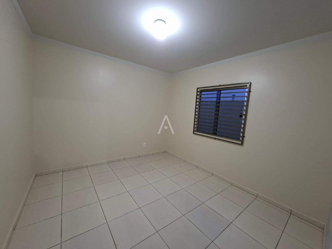 Casa Residencial para para aluguel no Bairro CANADA em CASCAVEL: 