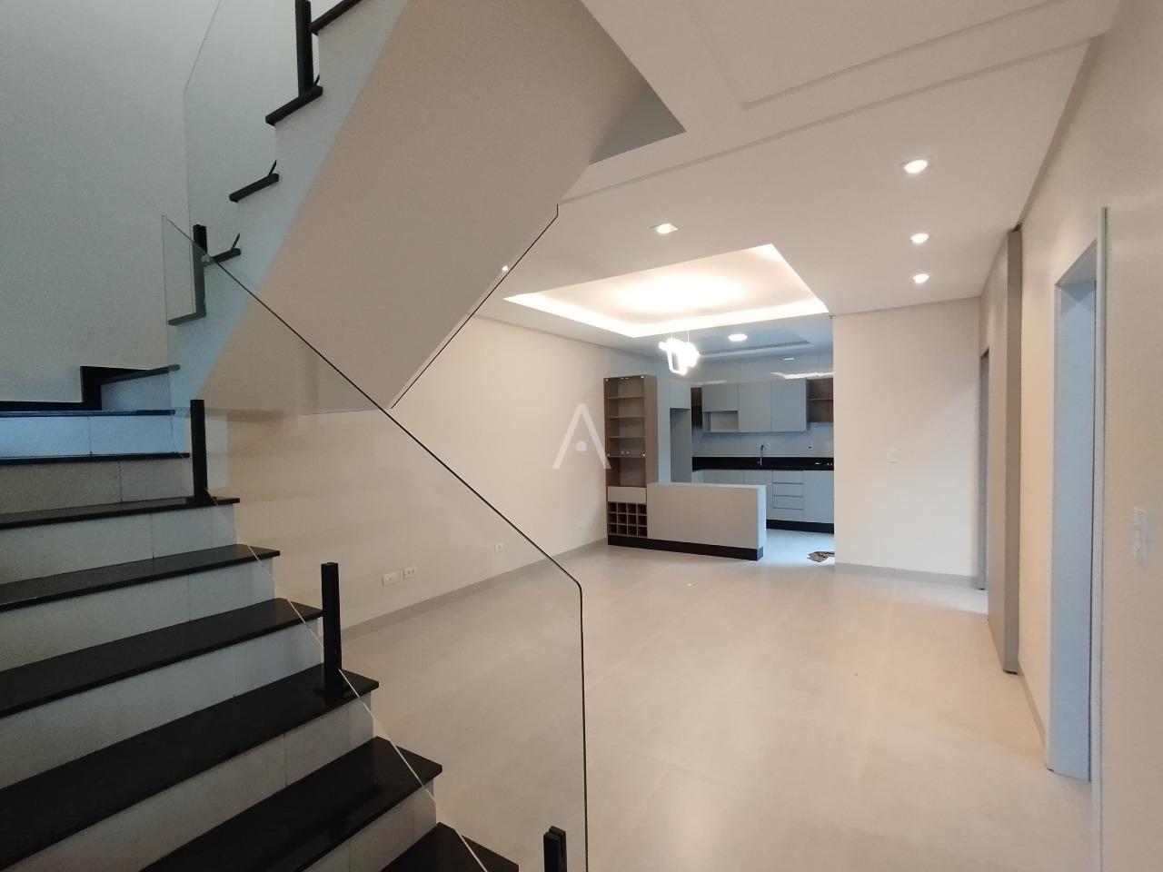 Sobrado para à venda no Bairro SAO CRISTOVAO em CASCAVEL: SALA DE ESTAR