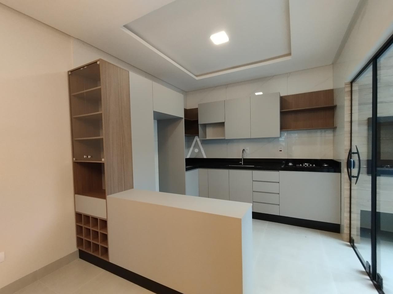 Sobrado para à venda no Bairro SAO CRISTOVAO em CASCAVEL: COZINHA