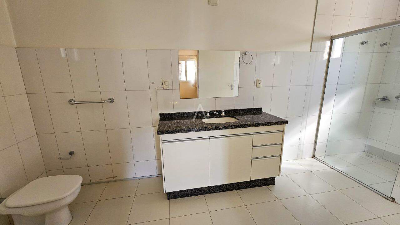 Casa Residencial para à venda no Bairro COUNTRY em CASCAVEL: 