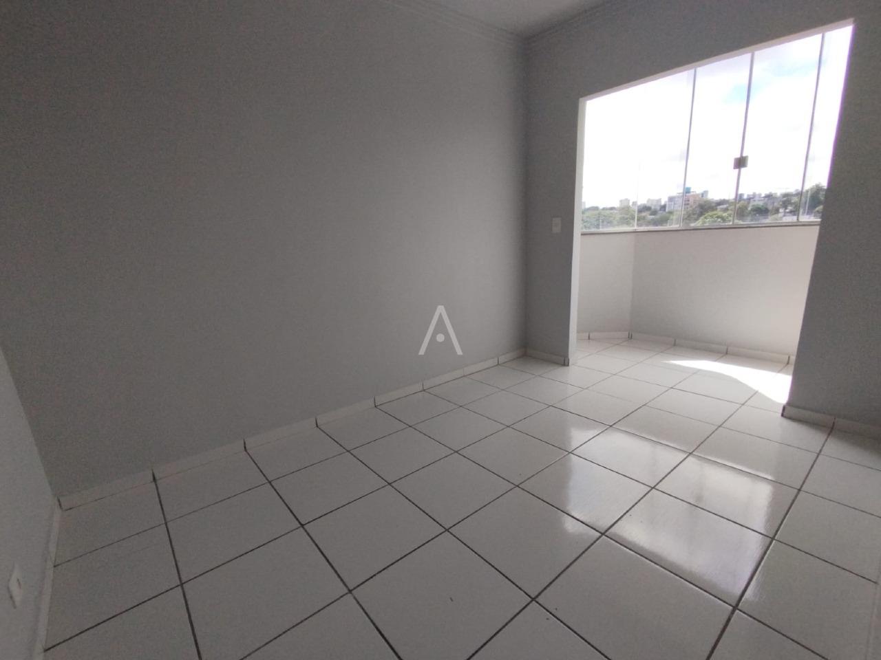 Apartamento para à venda no Bairro SANTA CRUZ em CASCAVEL: 