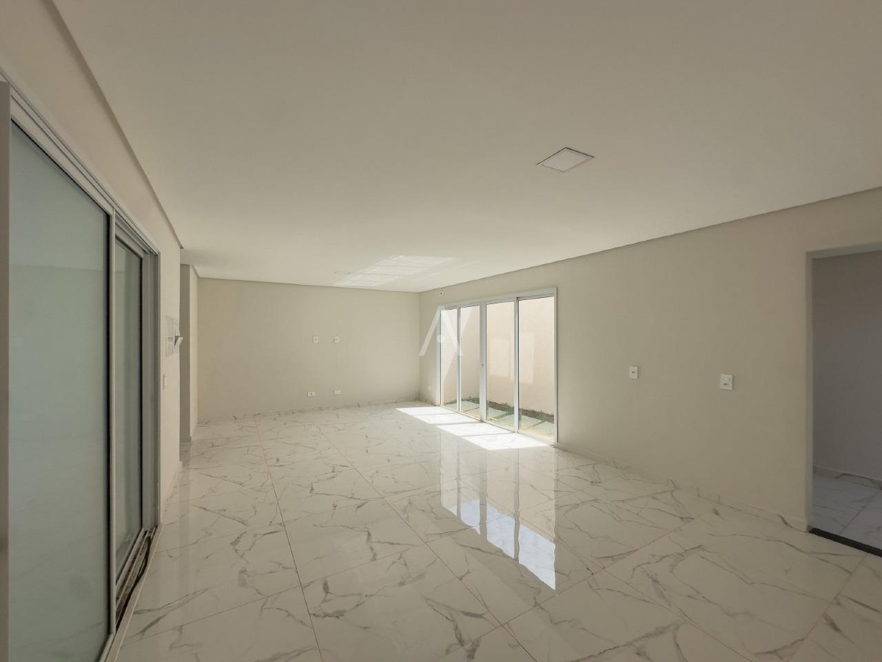 Sobrado para à venda no Bairro FAG em CASCAVEL: 