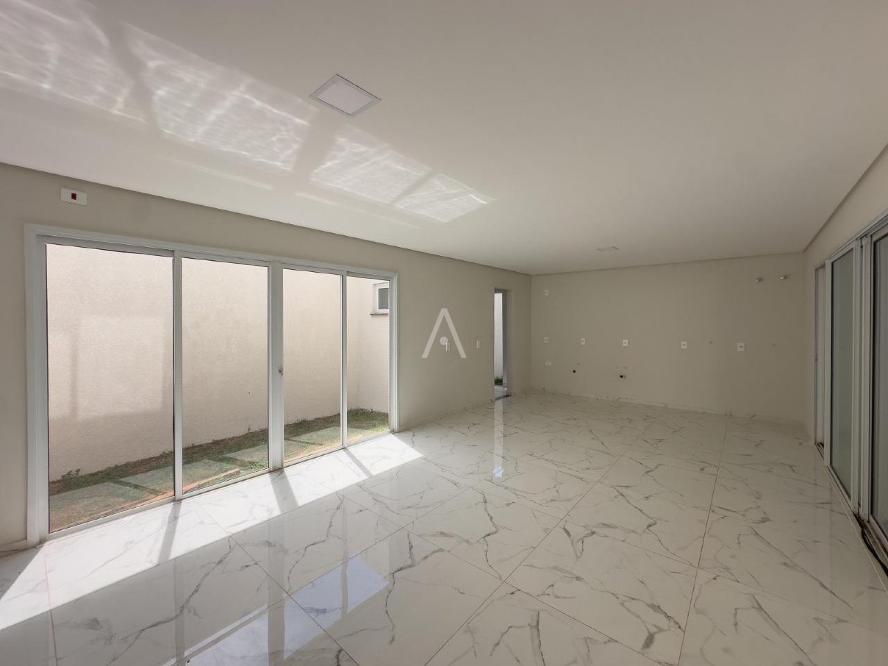 Sobrado para à venda no Bairro FAG em CASCAVEL: 