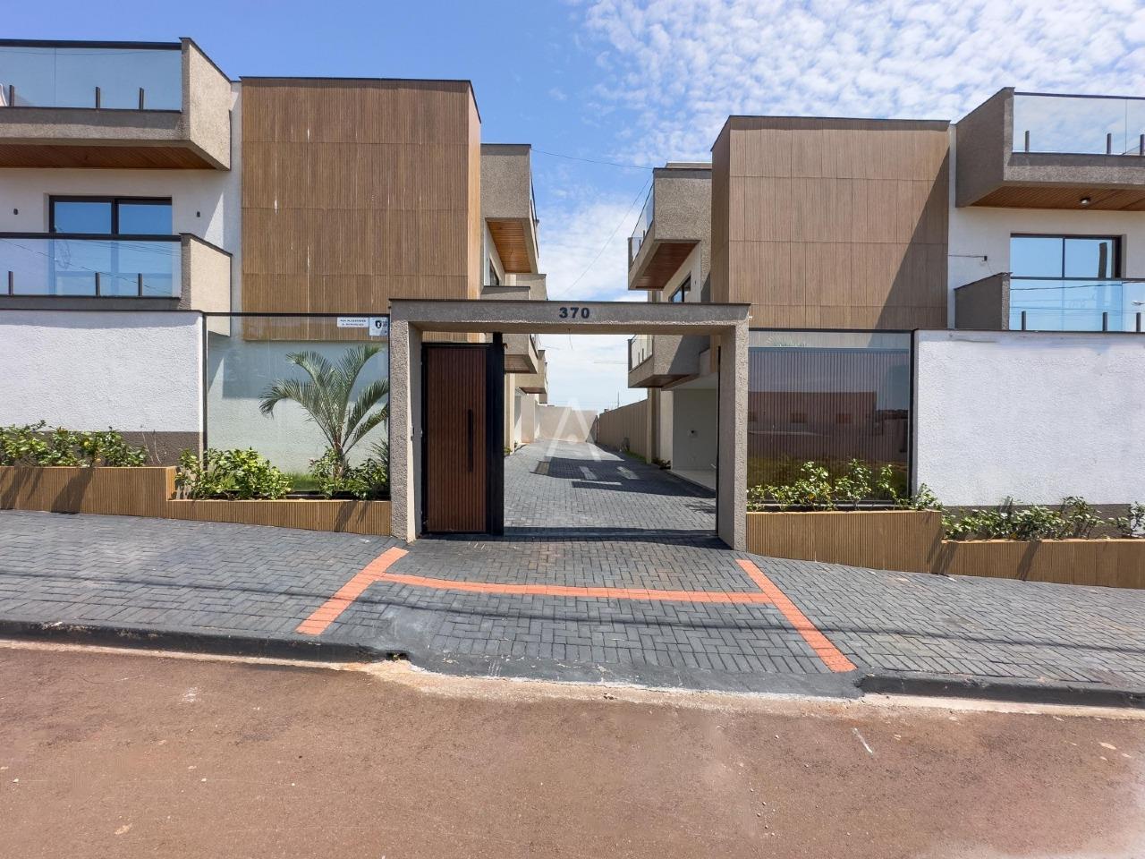 Sobrado para à venda no Bairro FAG em CASCAVEL: 