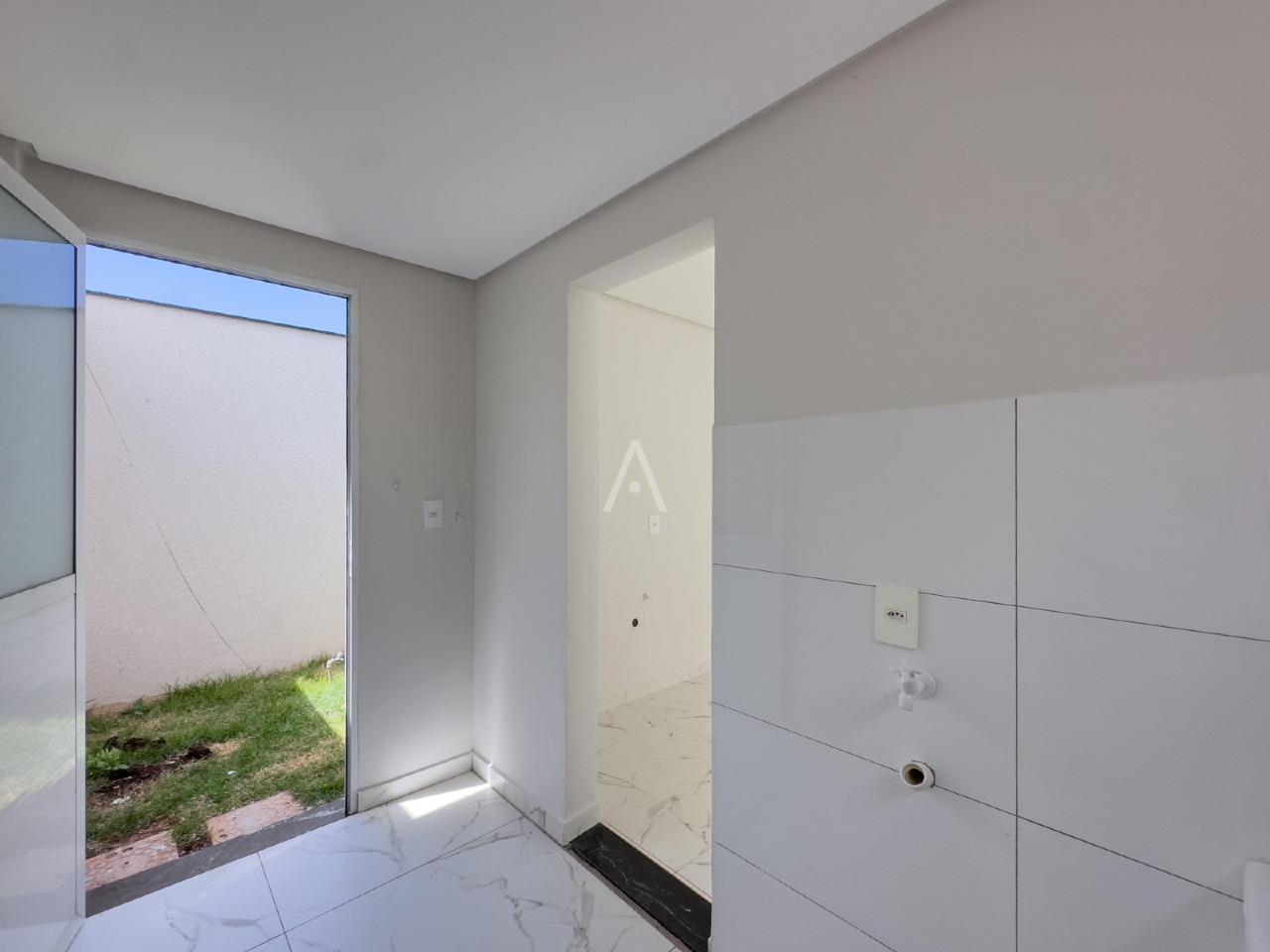 Sobrado para à venda no Bairro FAG em CASCAVEL: 