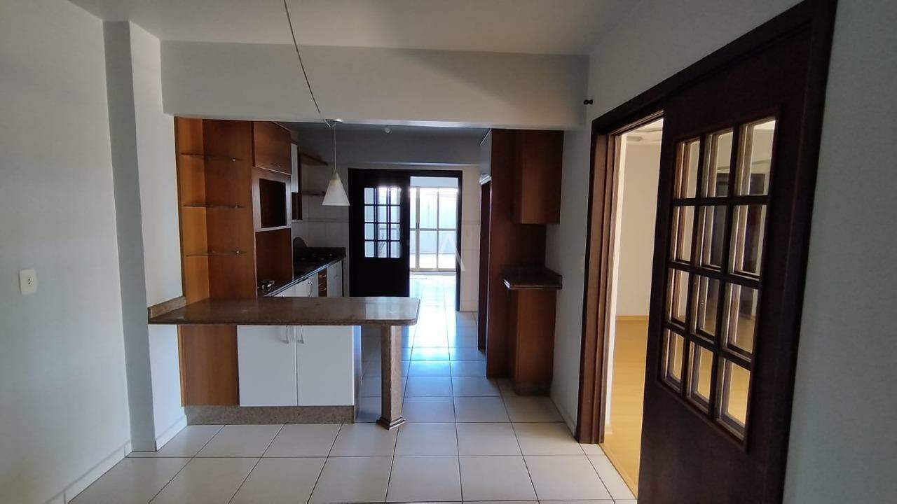 Apartamento para para aluguel no Bairro CENTRO em TOLEDO: 