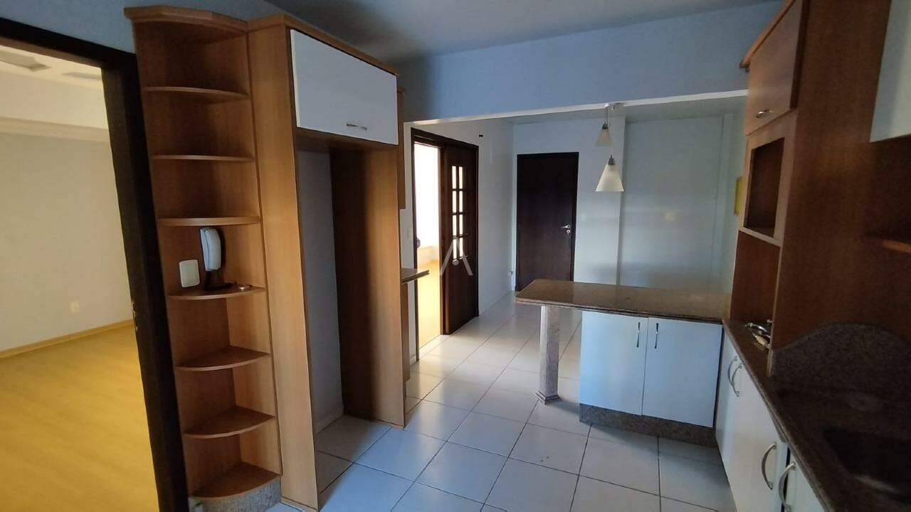 Apartamento para para aluguel no Bairro CENTRO em TOLEDO: 