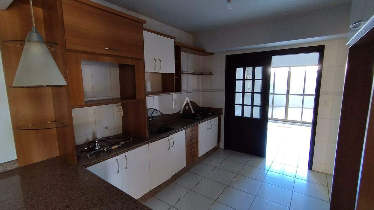 Apartamento para para aluguel no Bairro CENTRO em TOLEDO: 