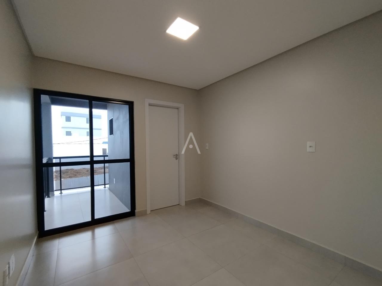 Sobrado para à venda no Bairro ESMERALDA em CASCAVEL: SUÍTE