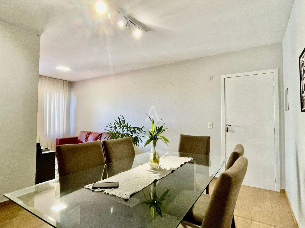 Apartamento para à venda no Bairro COUNTRY em CASCAVEL: SALA DE JANTAR