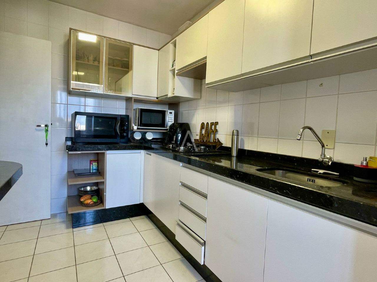 Apartamento para à venda no Bairro COUNTRY em CASCAVEL: COZINHA