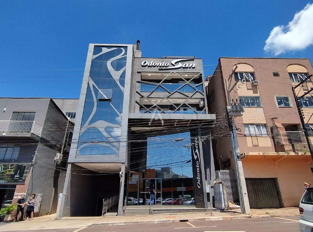 Apartamento para para aluguel no Bairro CENTRO em TOLEDO: 