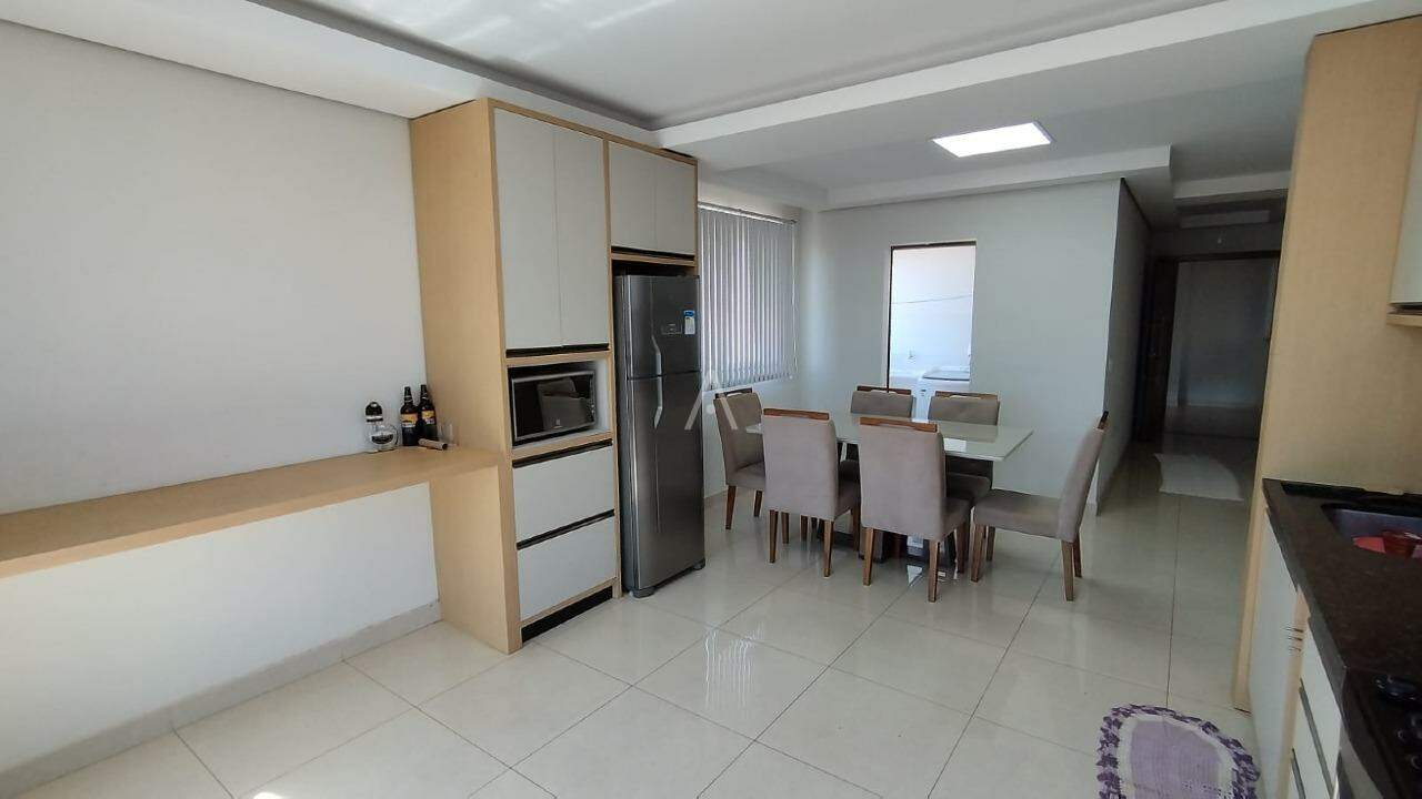 Apartamento para para aluguel no Bairro CENTRO em TOLEDO: