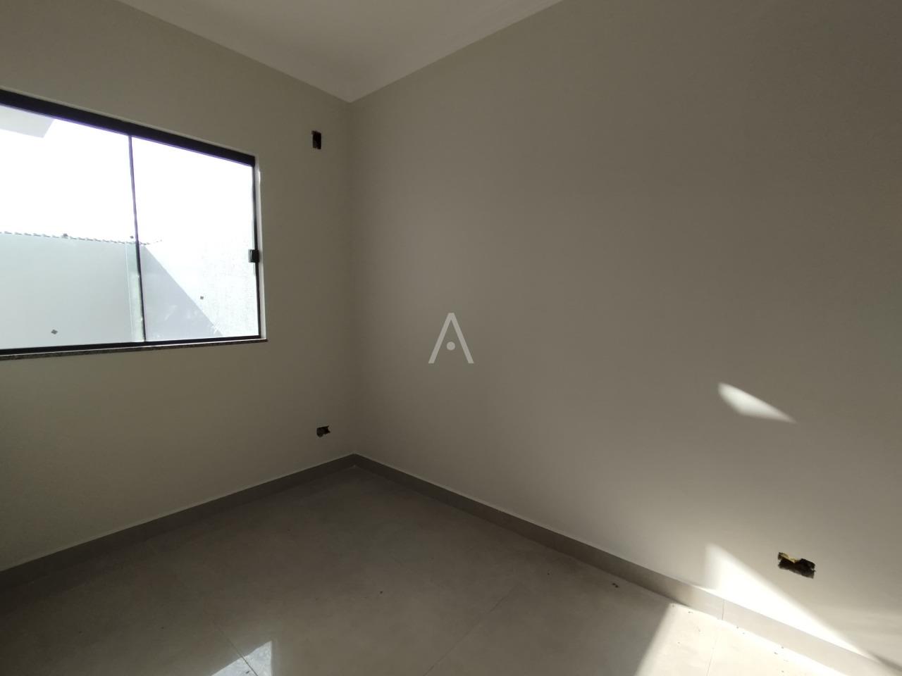 Casa Residencial para à venda no Bairro ESMERALDA em CASCAVEL: 