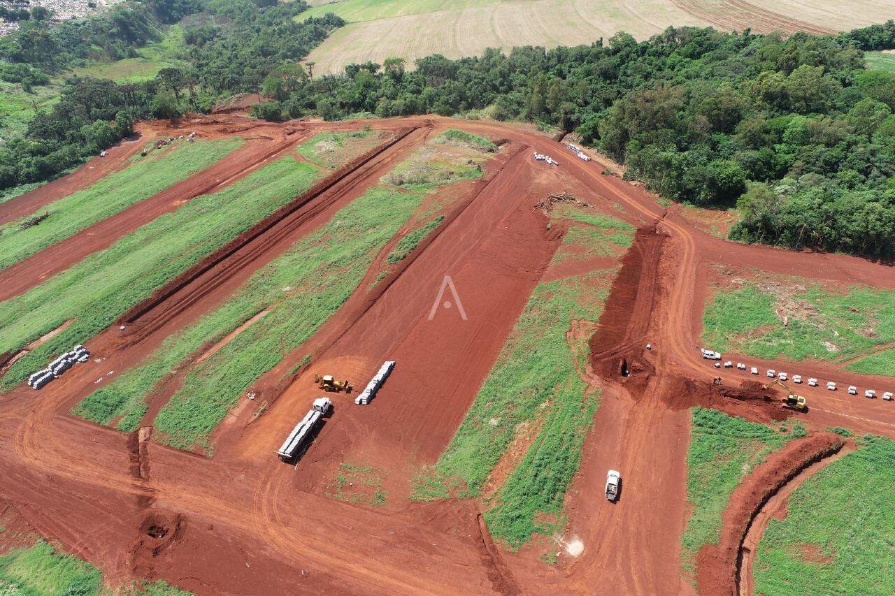 Terreno para à venda no Bairro GUARUJA em CASCAVEL: FOTO COM ÁREA VERDE