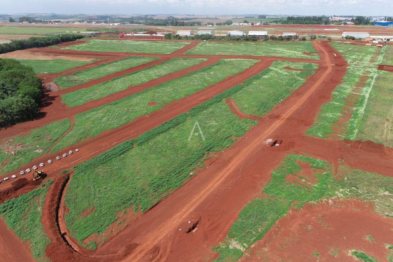 Terreno para à venda no Bairro GUARUJA em CASCAVEL: FOTO COM AEROPORTO FUNDOS 2