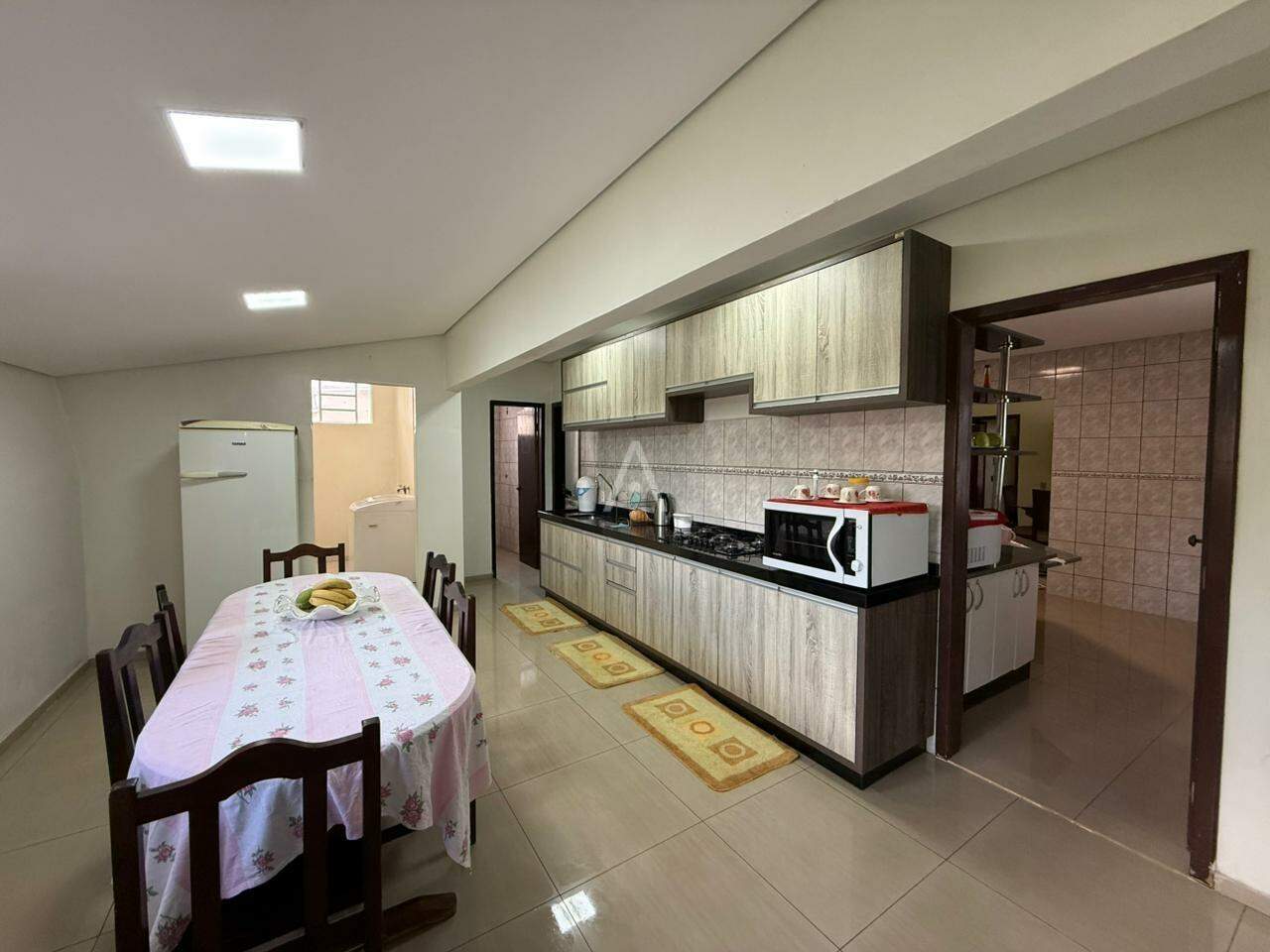 Casa Residencial para à venda no Bairro MARIA LUIZA em CASCAVEL: 