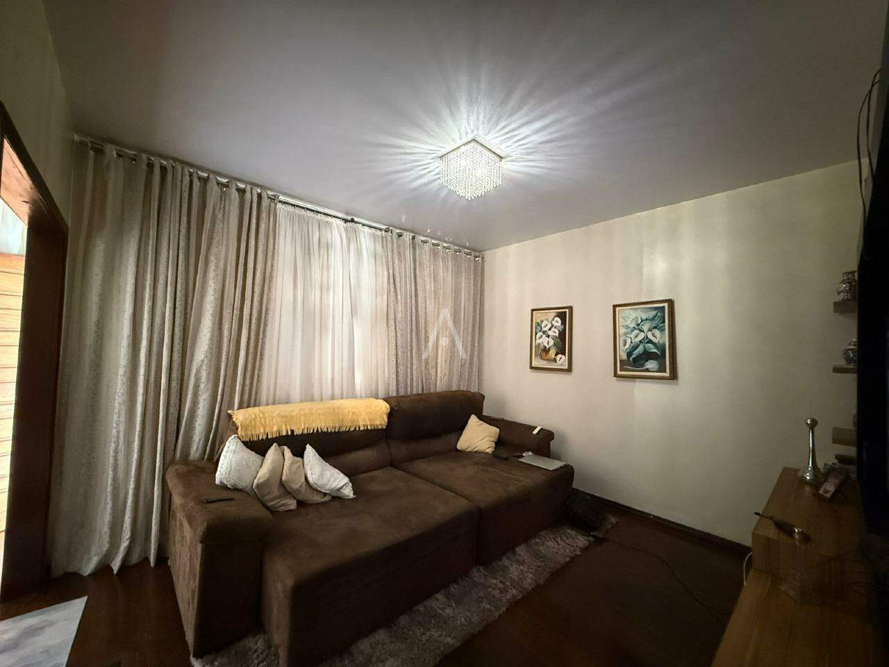 Casa Residencial para à venda no Bairro MARIA LUIZA em CASCAVEL: 