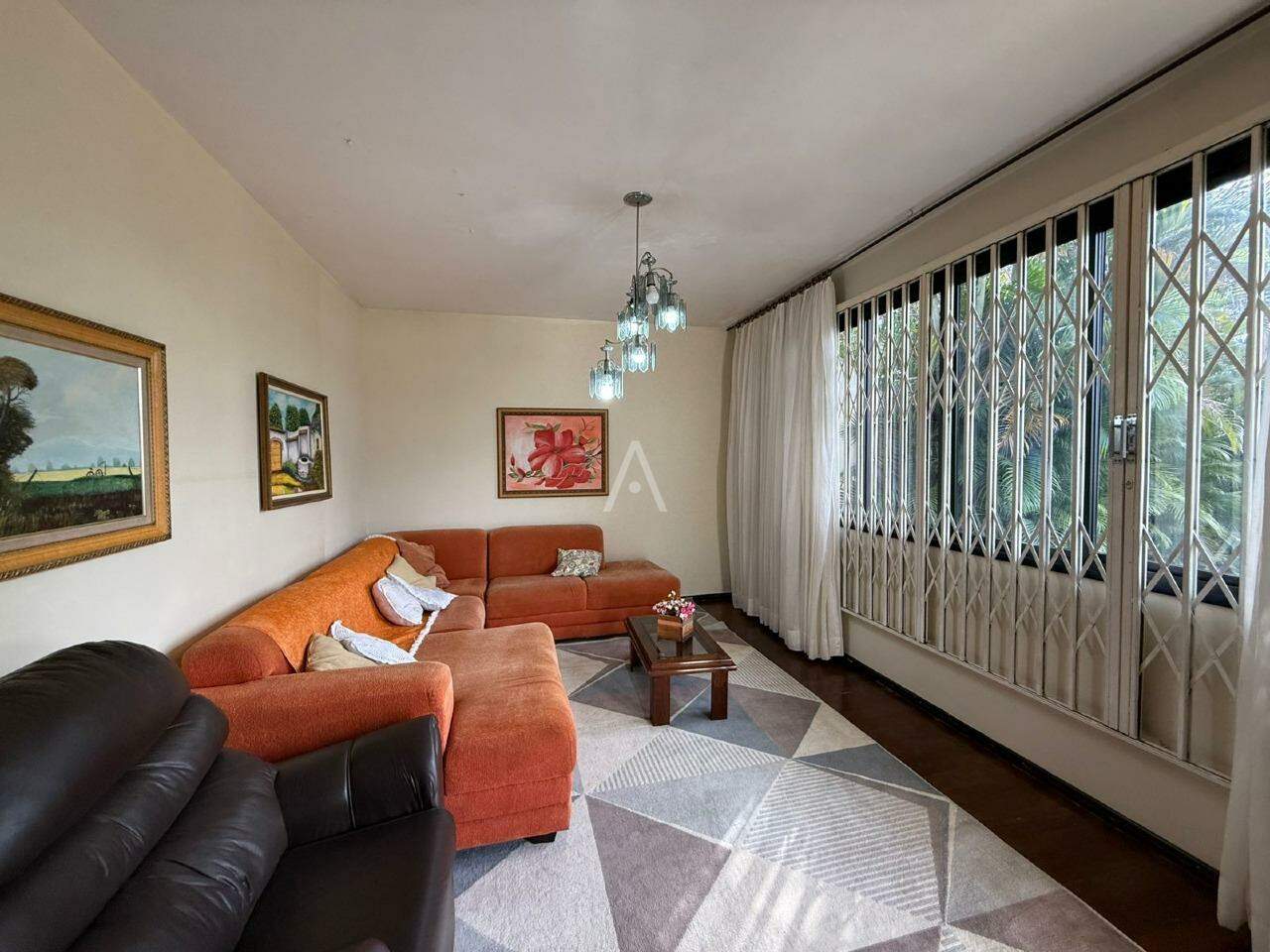 Casa Residencial para à venda no Bairro MARIA LUIZA em CASCAVEL: 