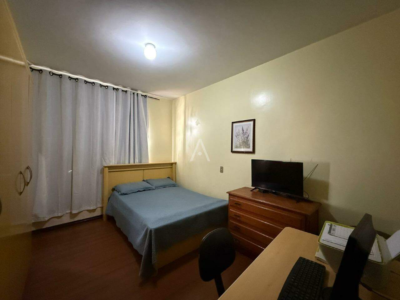 Casa Residencial para à venda no Bairro MARIA LUIZA em CASCAVEL: 