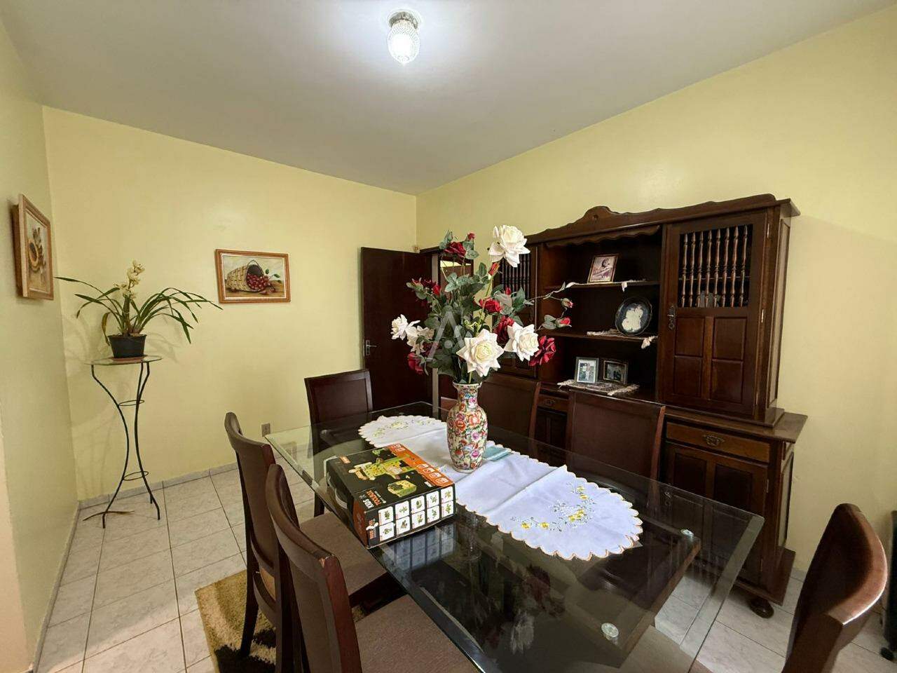 Casa Residencial para à venda no Bairro MARIA LUIZA em CASCAVEL: 