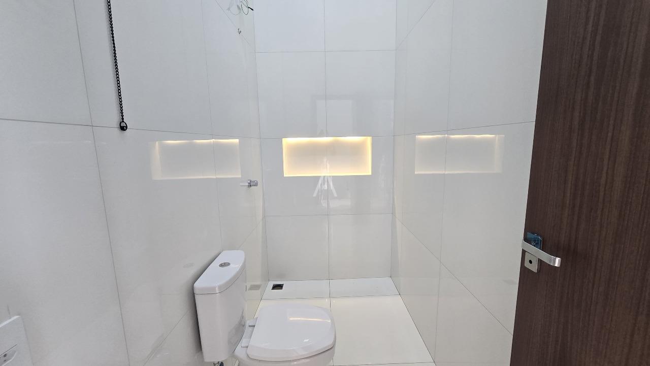 Sobrado para à venda no Bairro JARDIM PARIZZOTTO em TOLEDO: 