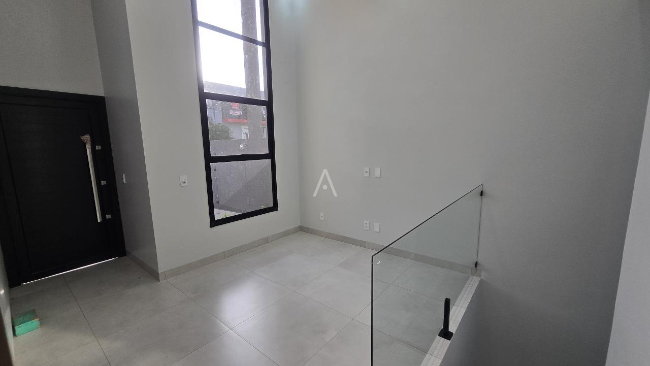 Sobrado para à venda no Bairro JARDIM PARIZZOTTO em TOLEDO: 