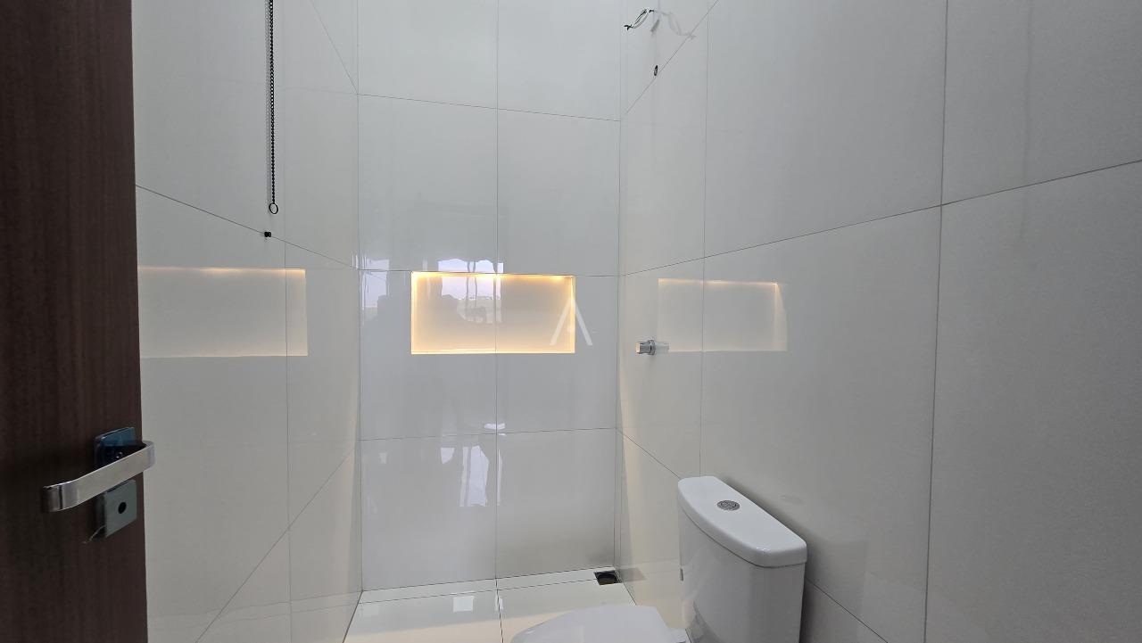 Sobrado para à venda no Bairro JARDIM PARIZZOTTO em TOLEDO: 