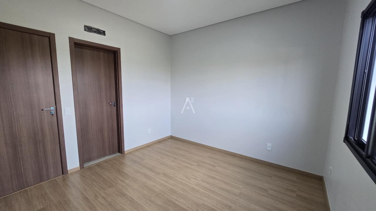 Sobrado para à venda no Bairro JARDIM PARIZZOTTO em TOLEDO: 