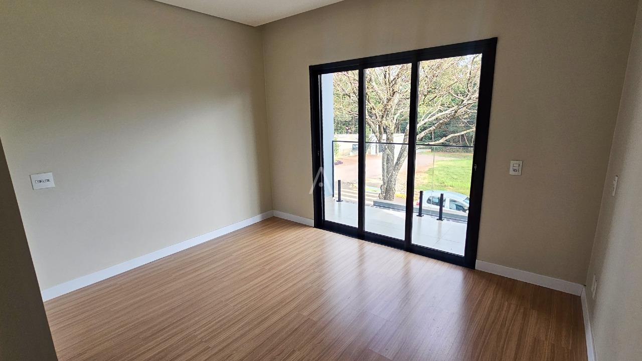 Sobrado para à venda no Bairro VILA INDUSTRIAL em TOLEDO: 