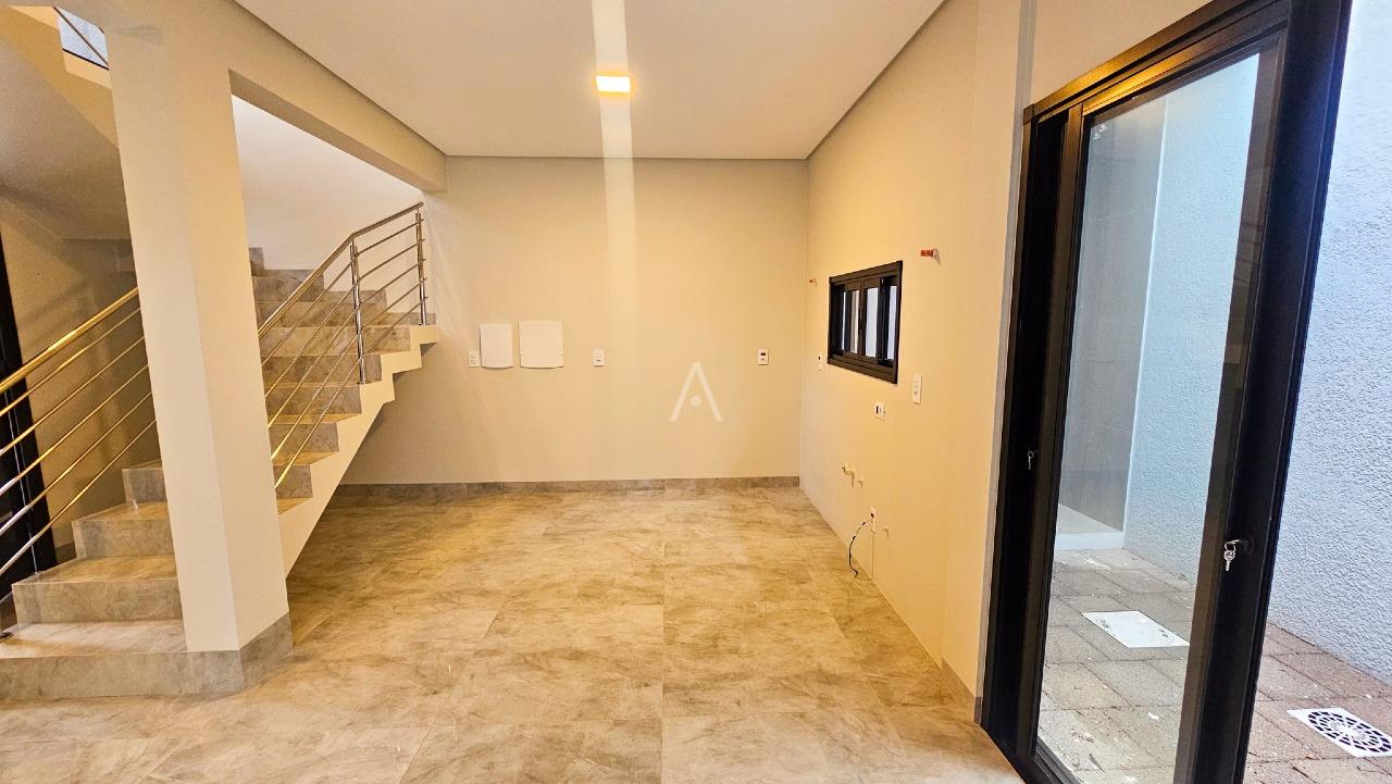 Sobrado para à venda no Bairro VILA INDUSTRIAL em TOLEDO: 