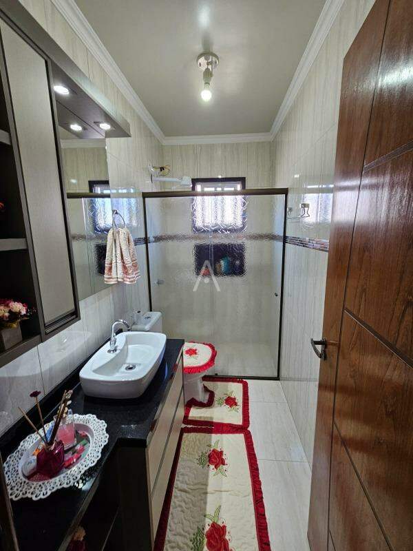 Casa Residencial para à venda no Bairro São Luis do Oeste em TOLEDO: 