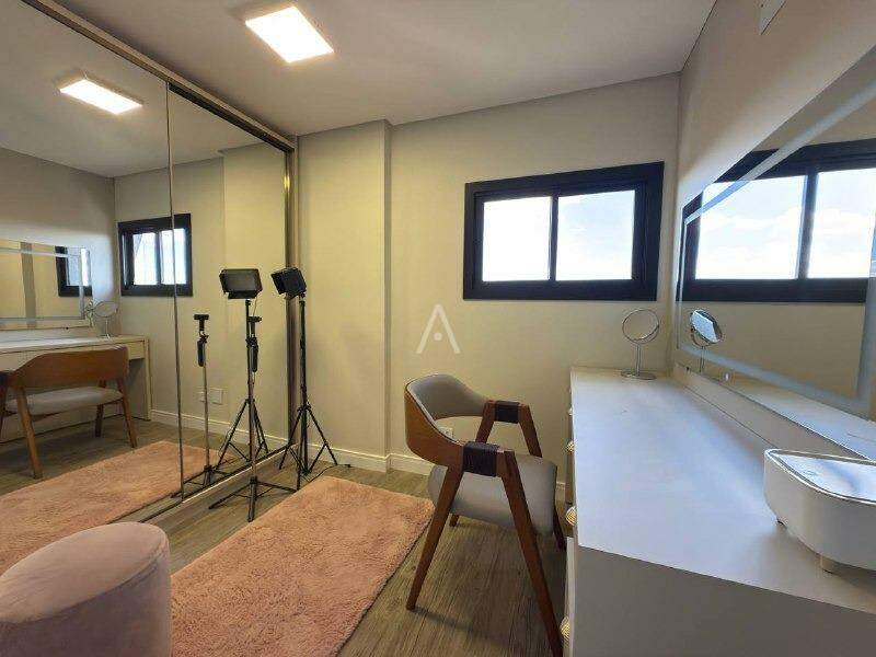 Apartamento para à venda no Bairro CENTRO em CASCAVEL: