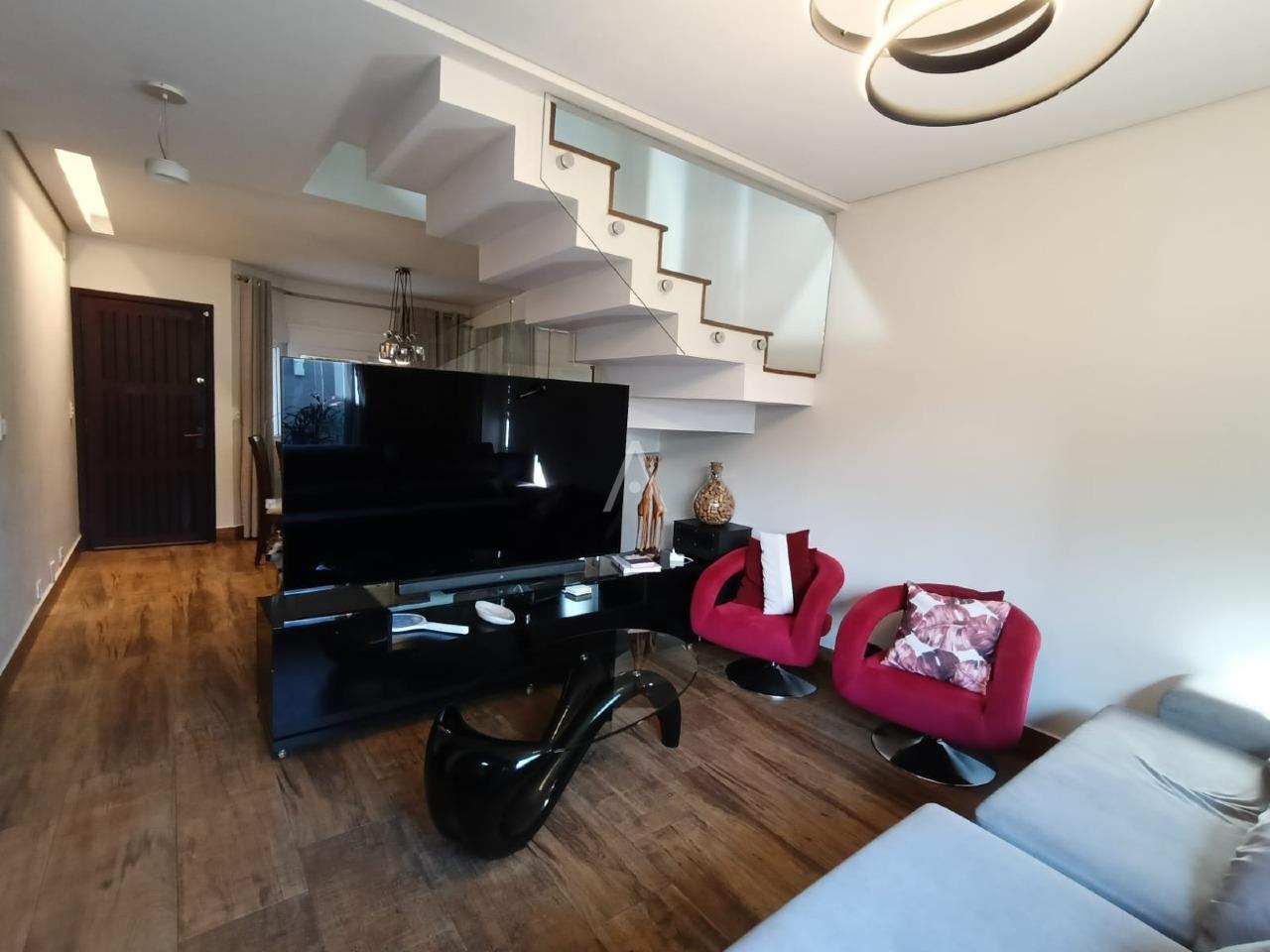 Sobrado para à venda no Bairro COUNTRY em CASCAVEL: 