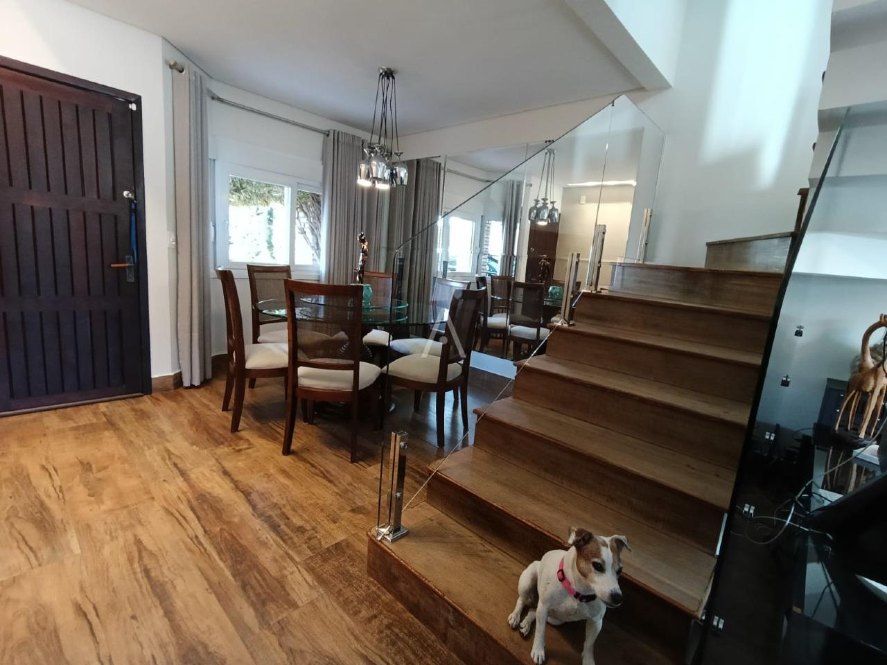 Sobrado para à venda no Bairro COUNTRY em CASCAVEL: 